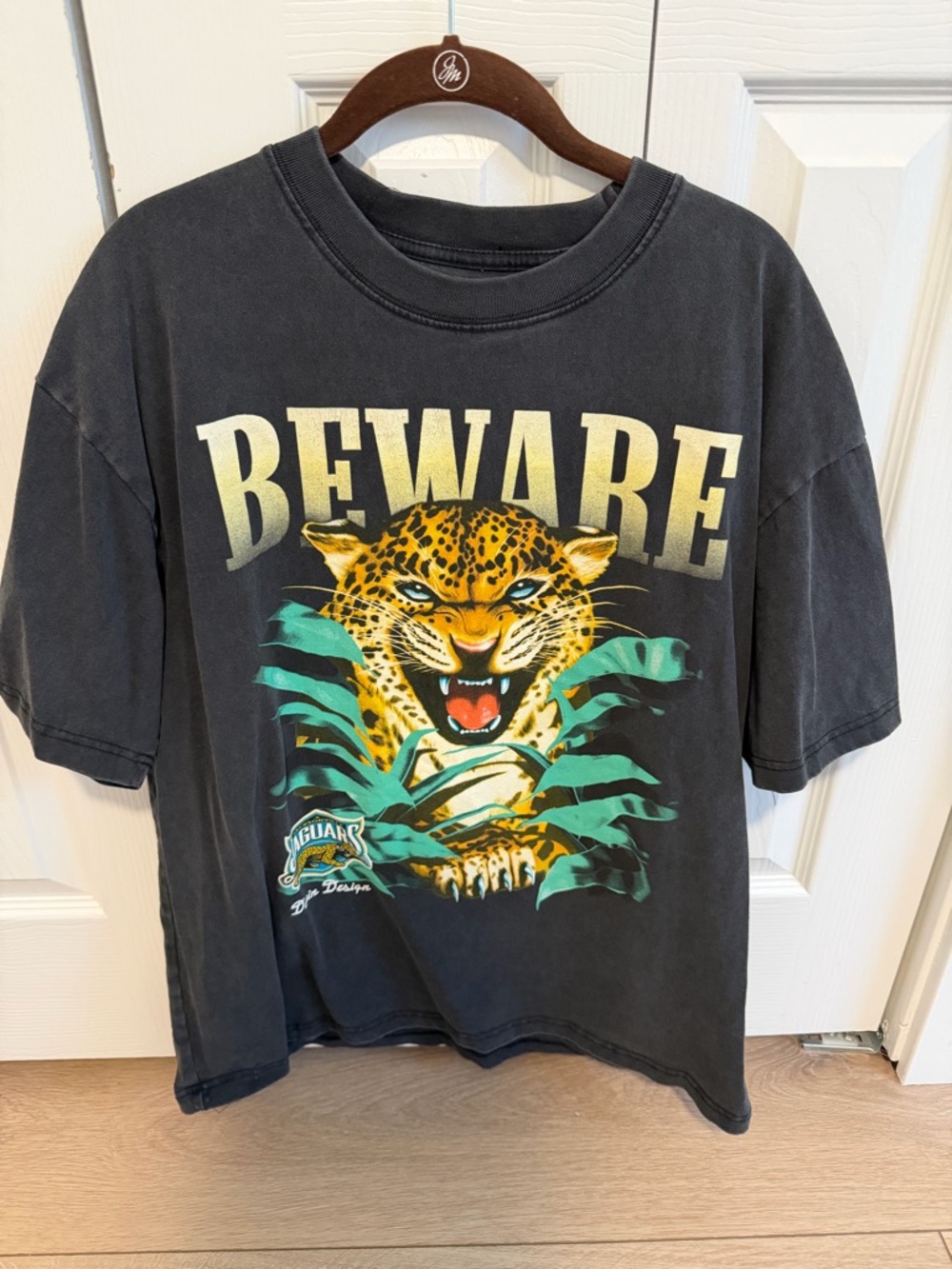 Duvin Design x Jacksonville Jaguars limited release t shirt size Large